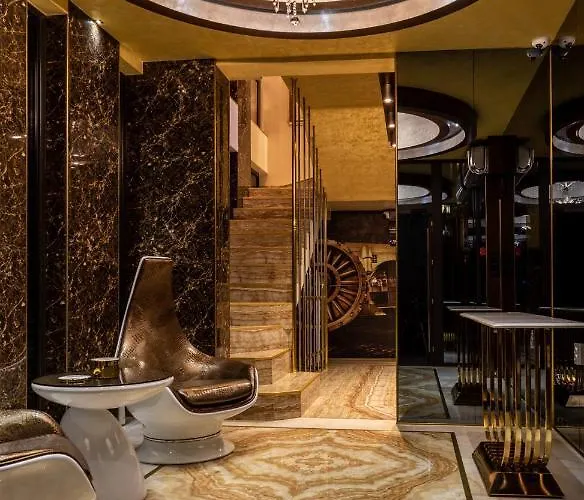 Hidden Bank: Diamonds *