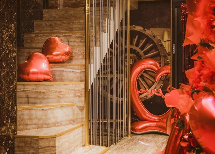 Hidden Bank: Diamonds *