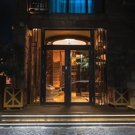 Hidden Bank: Diamonds Apartman *