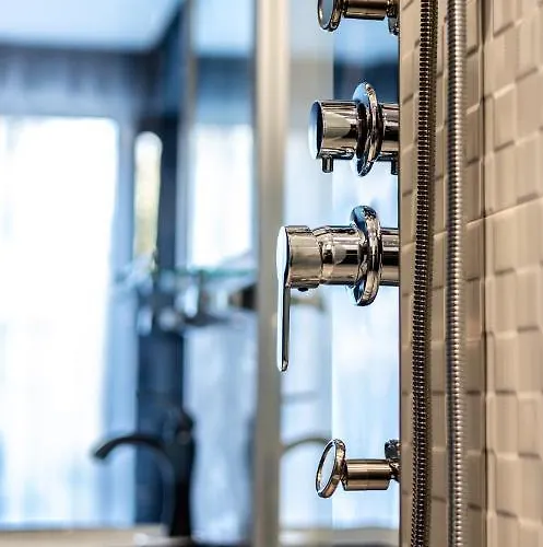 Hidden Bank: Diamonds Apartment *