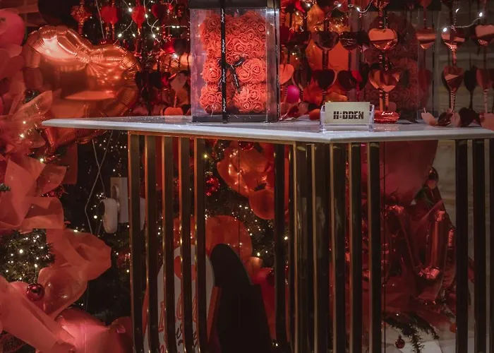 Apartment Hidden Bank: Diamonds