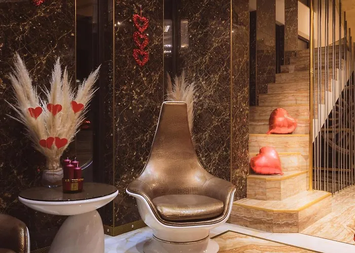 Apartment Hidden Bank: Diamonds *